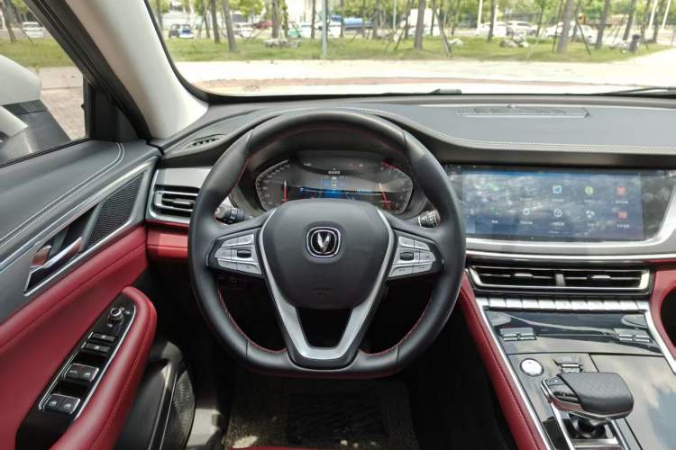 Used CHANGAN CS85 COUPE 2021 1.5T DCT Luxury Edition Interior 5