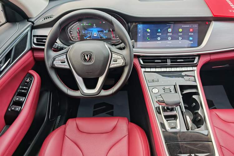 Used CHANGAN CS85 COUPE 2021 1.5T DCT Prestige Model Interior 5