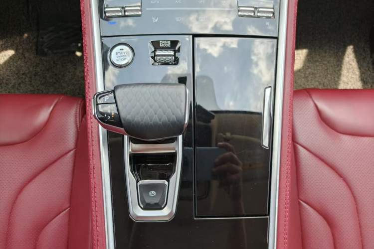 Used CHANGAN CS85 COUPE 2021 1.5T DCT Luxury Edition Interior 8