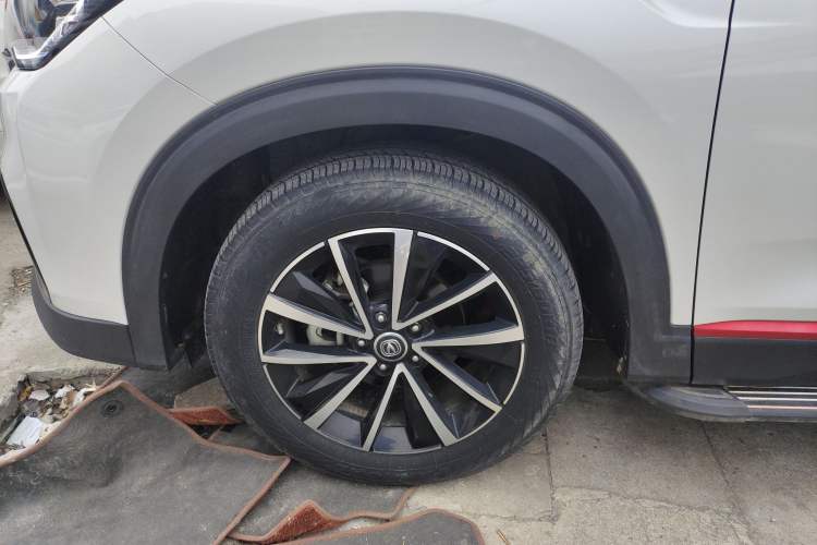 Used CHANGAN CS85 COUPE 2021 1.5T DCT Elite Edition Left Front Wheel Hub