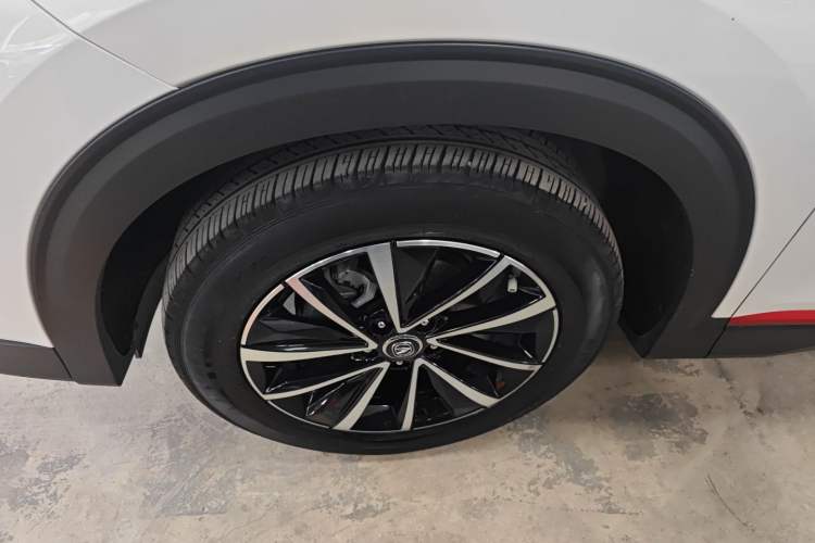 Used CHANGAN CS85 COUPE 2021 1.5T DCT Elite Edition Left Front Wheel Hub