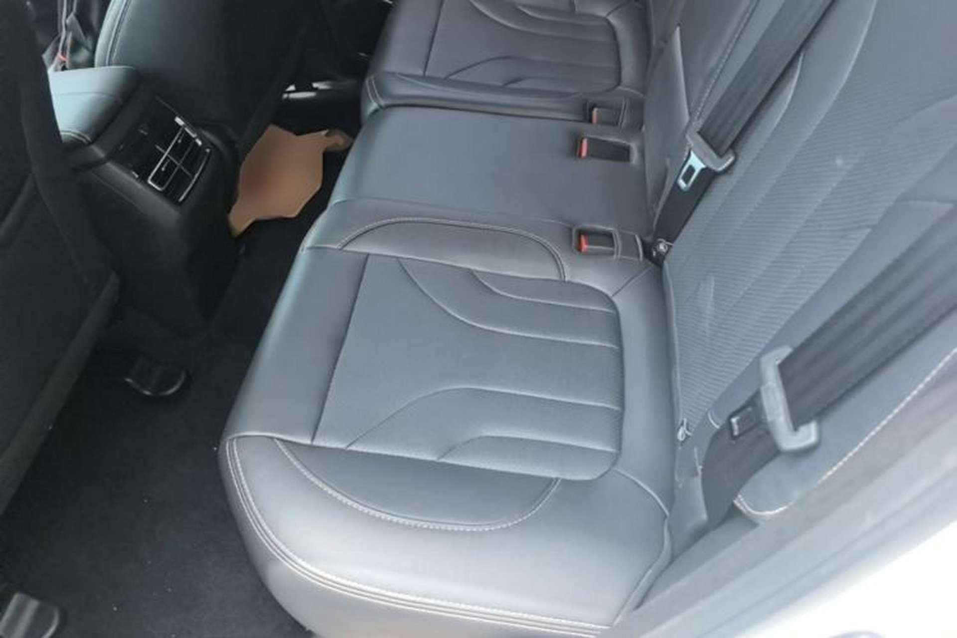 Used CHANGAN CS85 COUPE 2021 1.5T DCT Luxury Edition Left Rear Seat