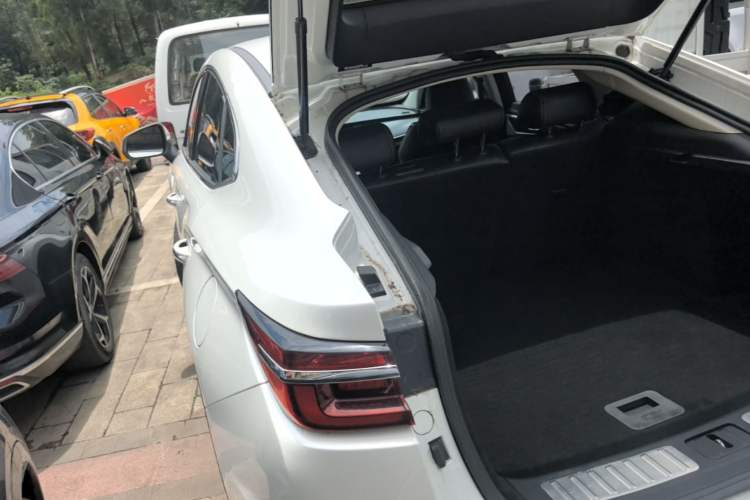 Used CHANGAN CS85 COUPE 2021 1.5T DCT Luxury Edition Rear Left 45 Deg