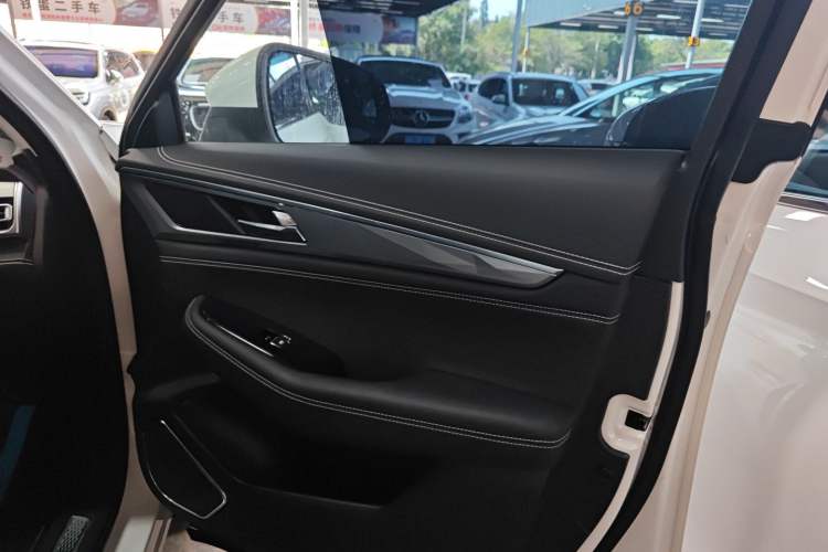 Used CHANGAN CS85 COUPE 2021 1.5T DCT Elite Edition Right Front Door Interior