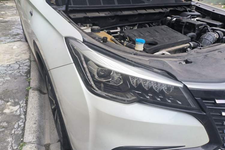 Used CHANGAN CS85 COUPE 2021 2.0T Automatic Luxury Version Right Front Headlight