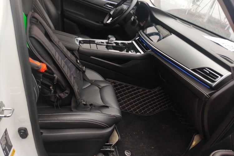 Used CHANGAN CS85 COUPE 2021 2.0T Automatic Luxury Version Right Front Seat