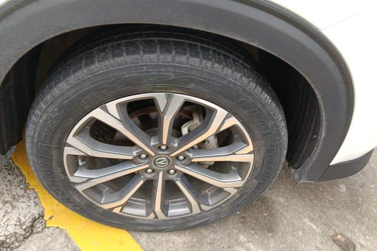 Used CHANGAN CS85 COUPE 2021 1.5T DCT Prestige Model Right Front Wheel Hub