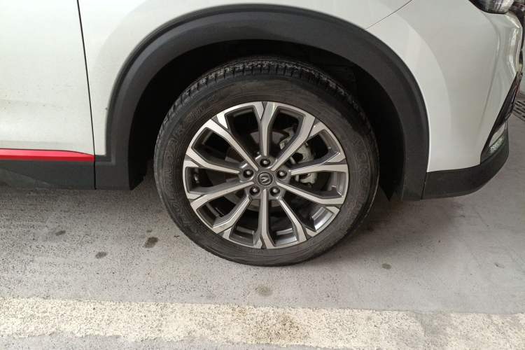 Used CHANGAN CS85 COUPE 2021 1.5T DCT Luxury Edition Right Front Wheel Hub