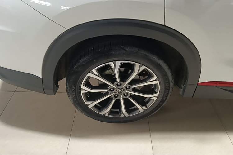 Used CHANGAN CS85 COUPE 2021 1.5T DCT Luxury Edition Right Rear Wheel Hub