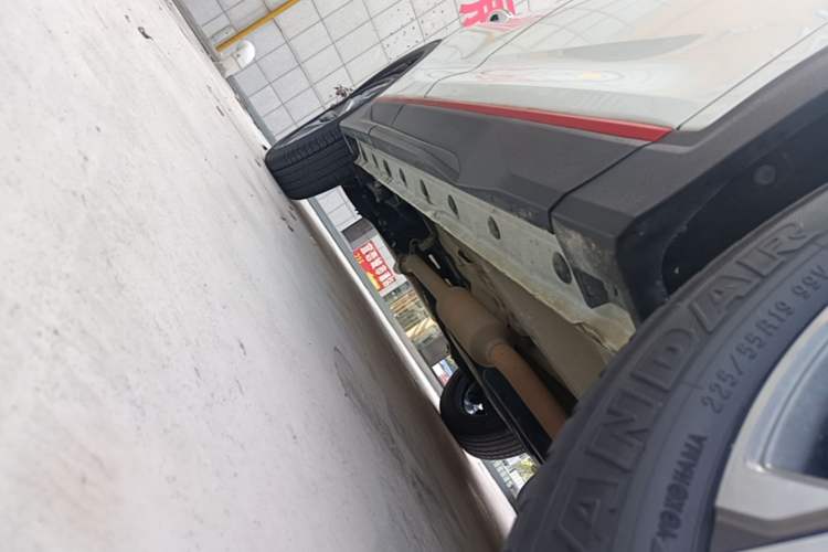 Used CHANGAN CS85 COUPE 2021 1.5T DCT Luxury Edition Right Side Sill