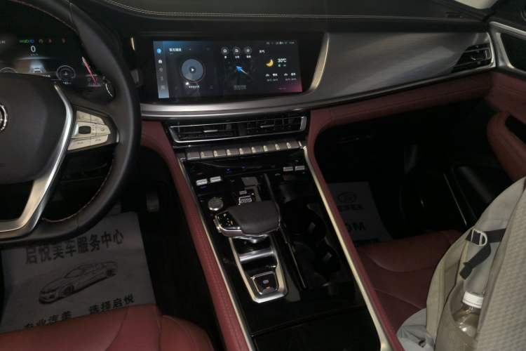Used CHANGAN CS85 COUPE 2023 1.5T DCT Luxury Version Audio And AC Panel