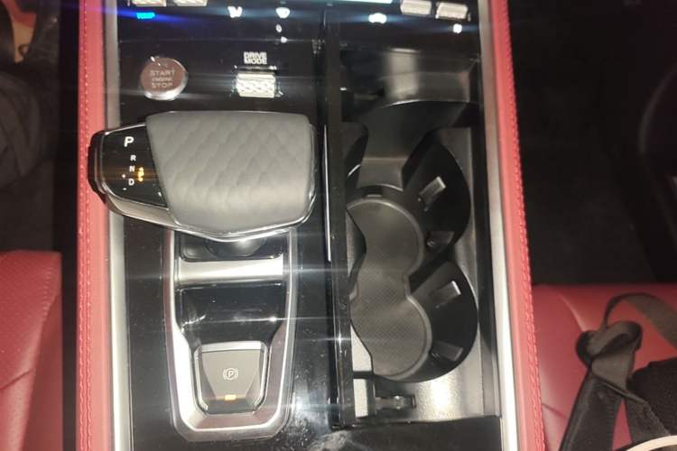 Used CHANGAN CS85 COUPE 2023 1.5T DCT Luxury Version Gear Lever
