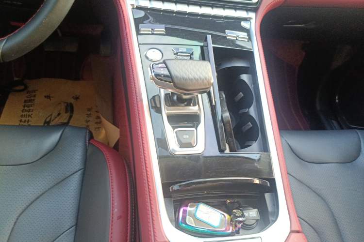 Used CHANGAN CS85 COUPE 2023 1.5T DCT Prestige Edition Gear Lever
