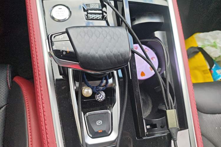 Used CHANGAN CS85 COUPE 2023 2.0T Automatic Luxury Version Gear Lever