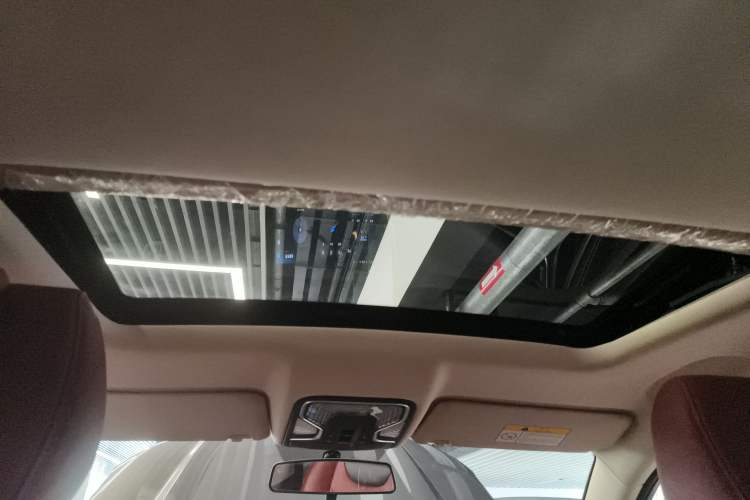 Used CHANGAN CS85 COUPE 2023 1.5T DCT Luxury Version Headliner