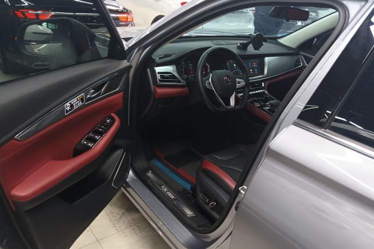 Used CHANGAN CS85 COUPE 2023 1.5T DCT Luxury Version Interior 3