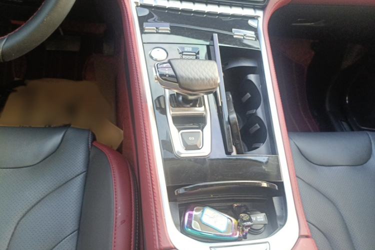 Used CHANGAN CS85 COUPE 2023 1.5T DCT Prestige Edition Interior 4