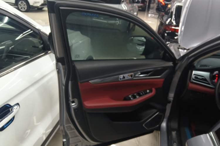 Used CHANGAN CS85 COUPE 2023 1.5T DCT Luxury Version Interior 7
