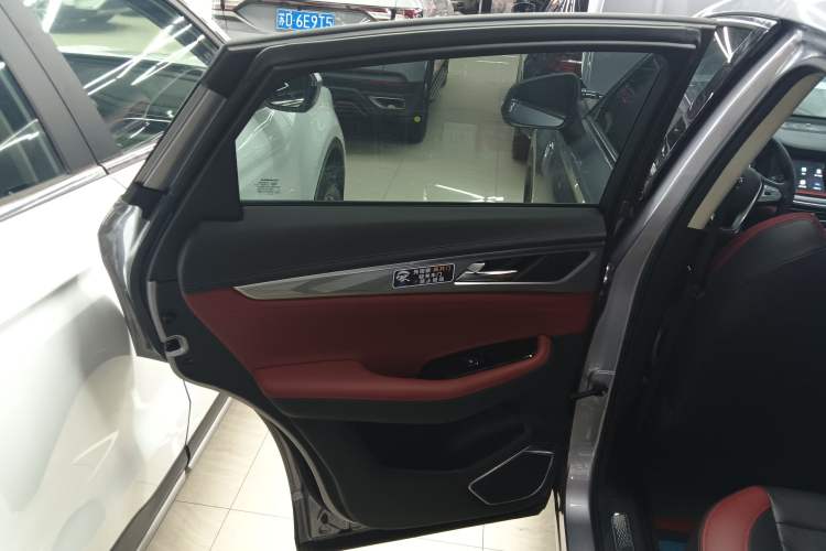Used CHANGAN CS85 COUPE 2023 1.5T DCT Luxury Version Interior 8