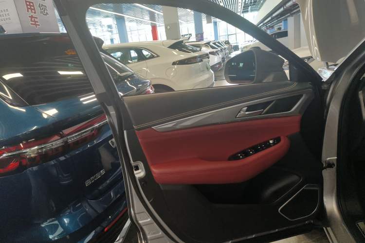 Used CHANGAN CS85 COUPE 2023 1.5T DCT Luxury Version Left Front Door Interior
