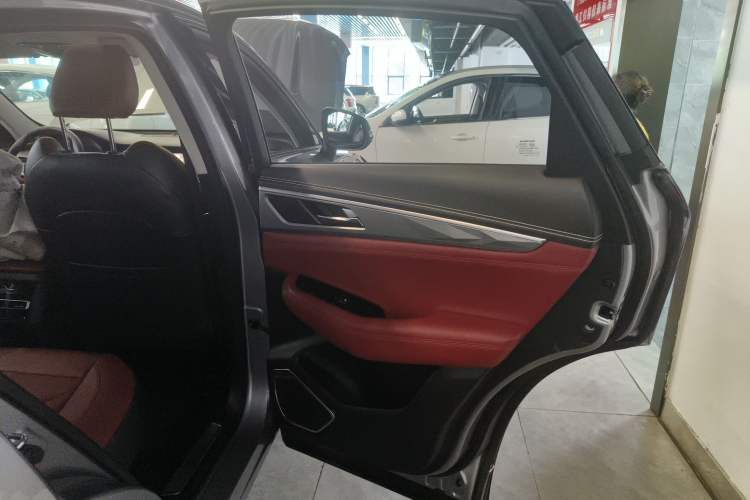Used CHANGAN CS85 COUPE 2023 1.5T DCT Luxury Version Right Rear Door Interior