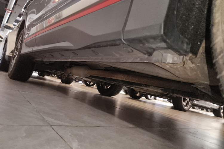 Used CHANGAN CS85 COUPE 2023 1.5T DCT Luxury Version Right Side Sill