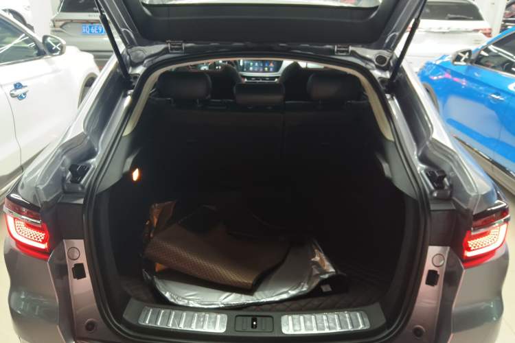 Used CHANGAN CS85 COUPE 2023 1.5T DCT Luxury Version Trunk