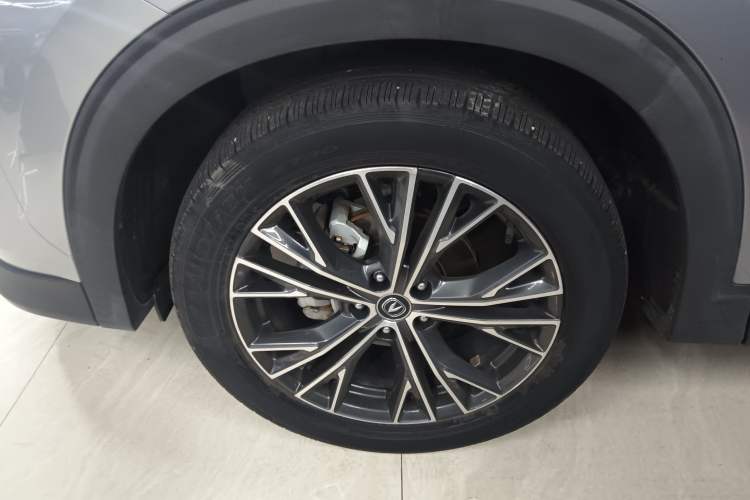 Used CHANGAN CS85 COUPE 2023 1.5T DCT Luxury Version Left Front Wheel Hub