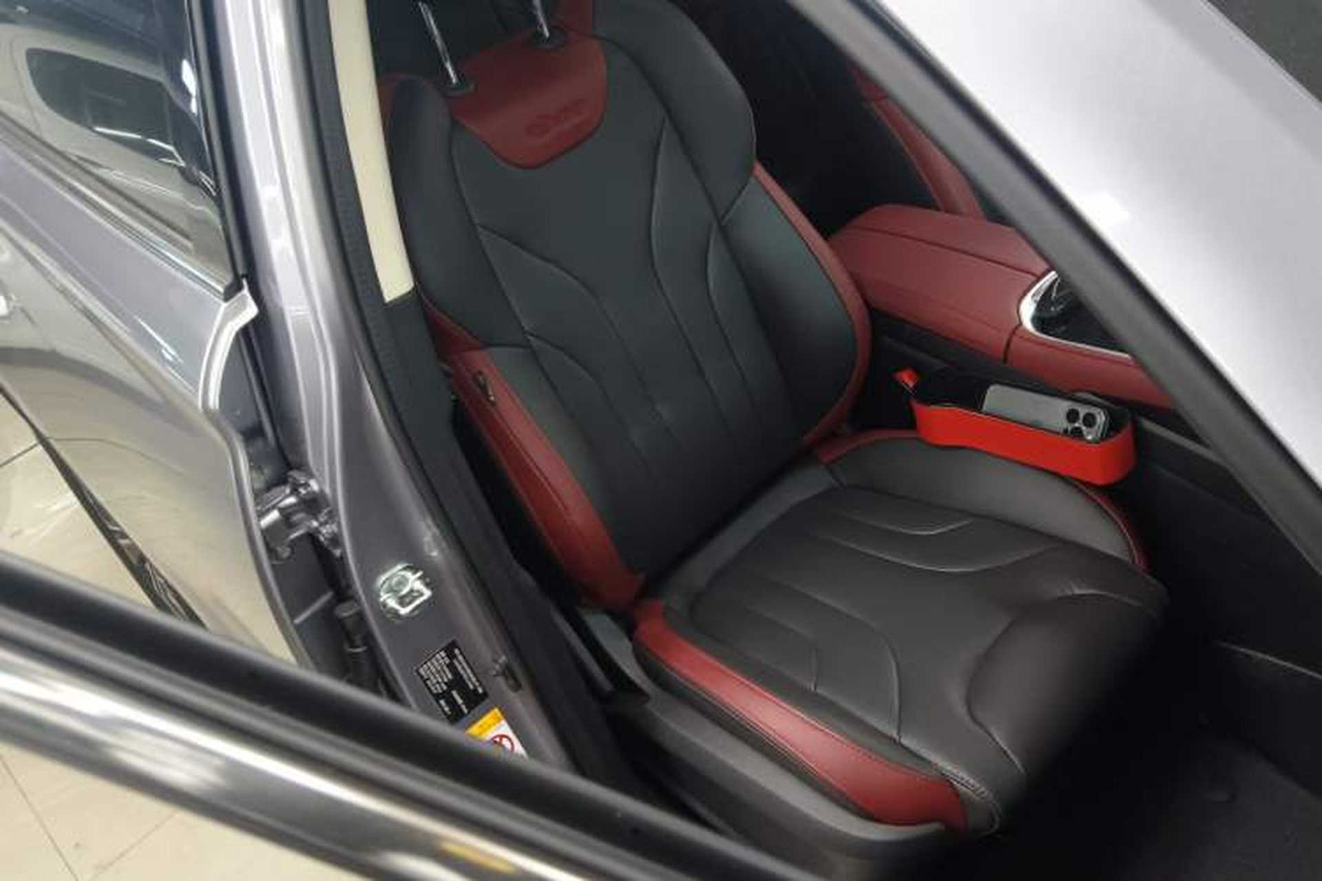 Used CHANGAN CS85 COUPE 2023 1.5T DCT Luxury Version Right Front Seat