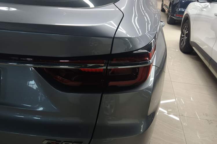 Used CHANGAN CS85 COUPE 2023 1.5T DCT Luxury Version Right Rear Taillight
