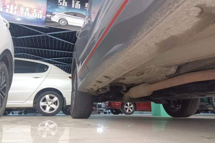 Used CHANGAN CS85 COUPE 2023 1.5T DCT Luxury Version Right Side Sill