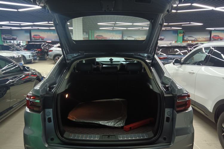 Used CHANGAN CS85 COUPE 2023 1.5T DCT Luxury Version Trunk