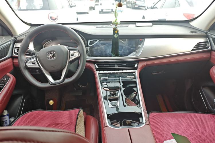 Used CHANGAN CS85 COUPE 2023 1.5T DCT Luxury Version Center Console