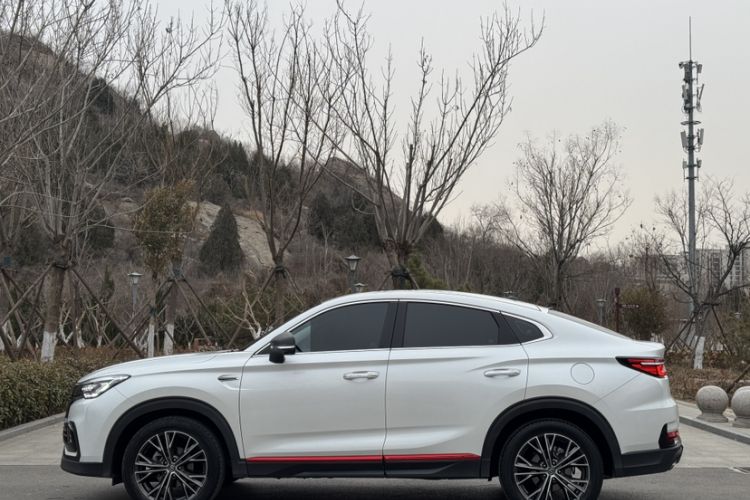 Used CHANGAN CS85 COUPE 2023 1.5T DCT Luxury Version Exterior 8