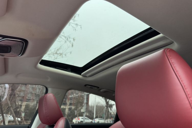 Used CHANGAN CS85 COUPE 2023 1.5T DCT Luxury Version Headliner