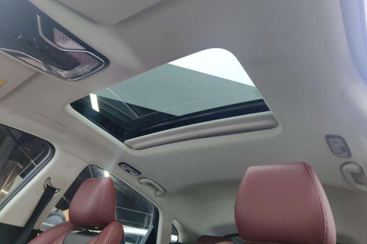 Used CHANGAN CS85 COUPE 2023 1.5T DCT Luxury Version Headliner