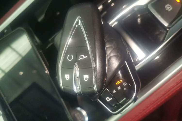 Used CHANGAN CS85 COUPE 2023 1.5T DCT Luxury Version Interior 1