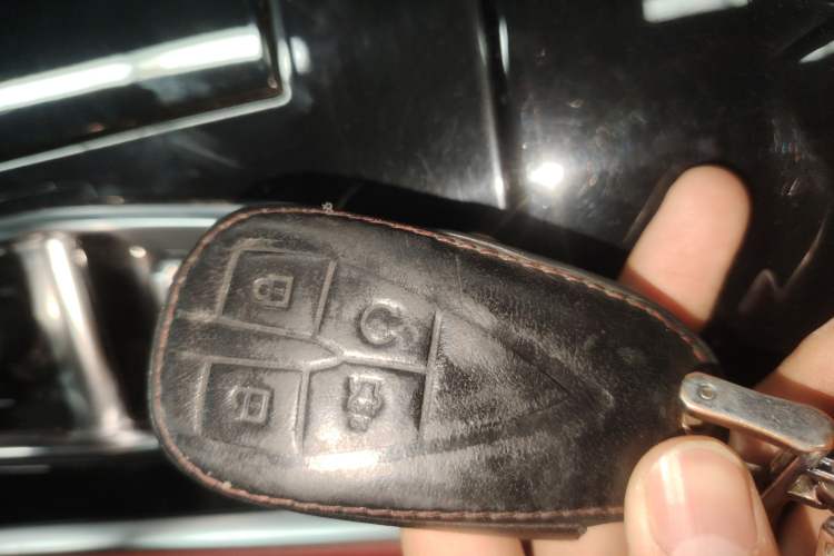Used CHANGAN CS85 COUPE 2023 1.5T DCT Luxury Version Interior 1