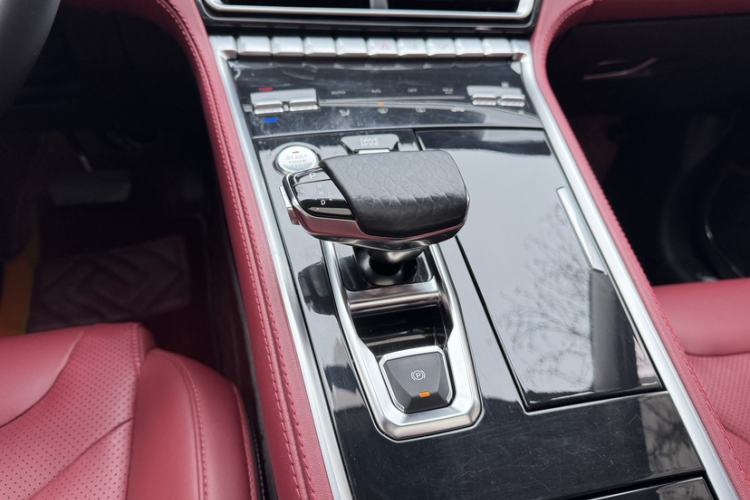Used CHANGAN CS85 COUPE 2023 1.5T DCT Luxury Version Interior 11