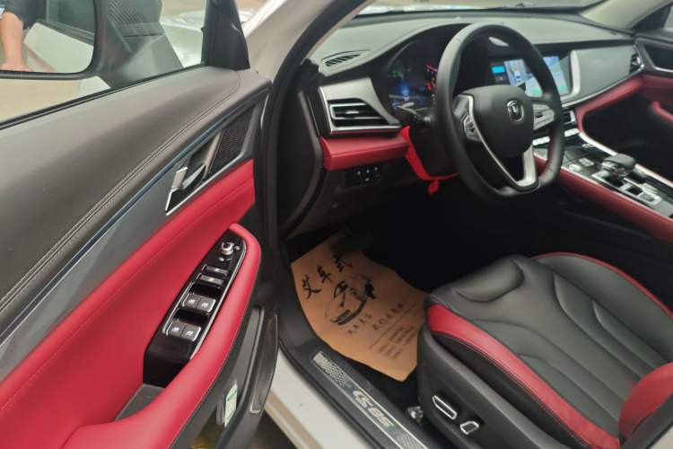 Used CHANGAN CS85 COUPE 2023 1.5T DCT Prestige Edition Interior 3