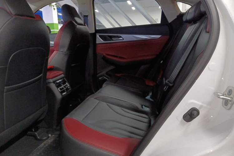Used CHANGAN CS85 COUPE 2023 2.0T Automatic Luxury Version Interior 4