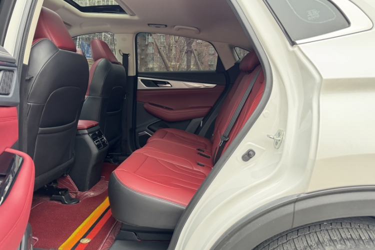 Used CHANGAN CS85 COUPE 2023 1.5T DCT Luxury Version Interior 5