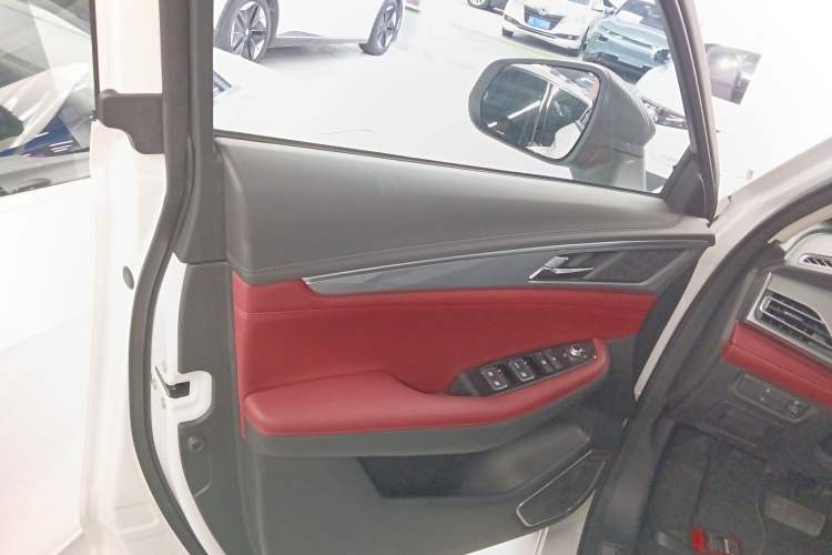 Used CHANGAN CS85 COUPE 2023 2.0T Automatic Luxury Version Interior 7