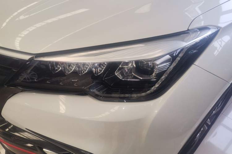 Used CHANGAN CS85 COUPE 2023 1.5T DCT Luxury Version Left Front Headlight