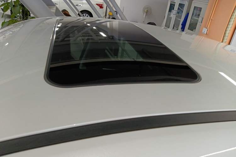 Used CHANGAN CS85 COUPE 2023 2.0T Automatic Luxury Version Roof