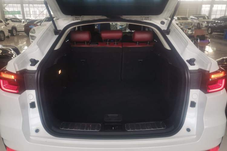Used CHANGAN CS85 COUPE 2023 1.5T DCT Luxury Version Trunk