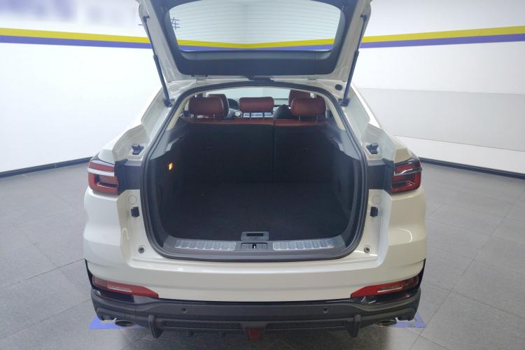 Used CHANGAN CS85 COUPE 2023 1.5T DCT Luxury Version Trunk
