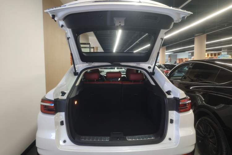 Used CHANGAN CS85 COUPE 2023 1.5T DCT Luxury Version Trunk