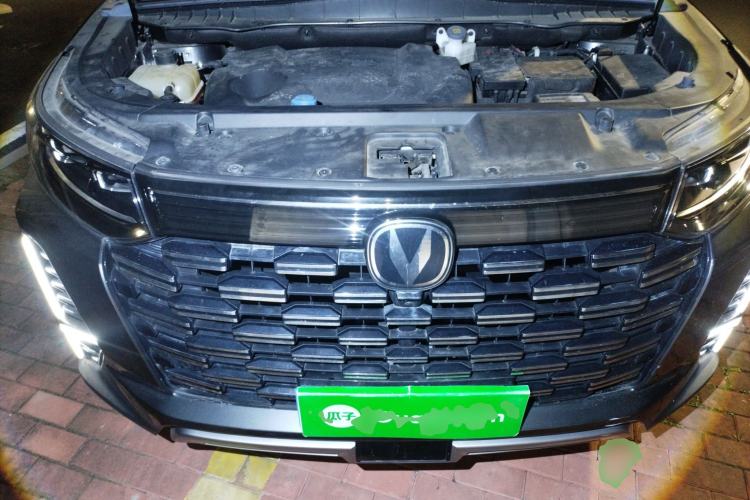 Used CHANGAN CS95 2023 2.0T Two-Wheel Drive Luxury PLUS Engine Bay