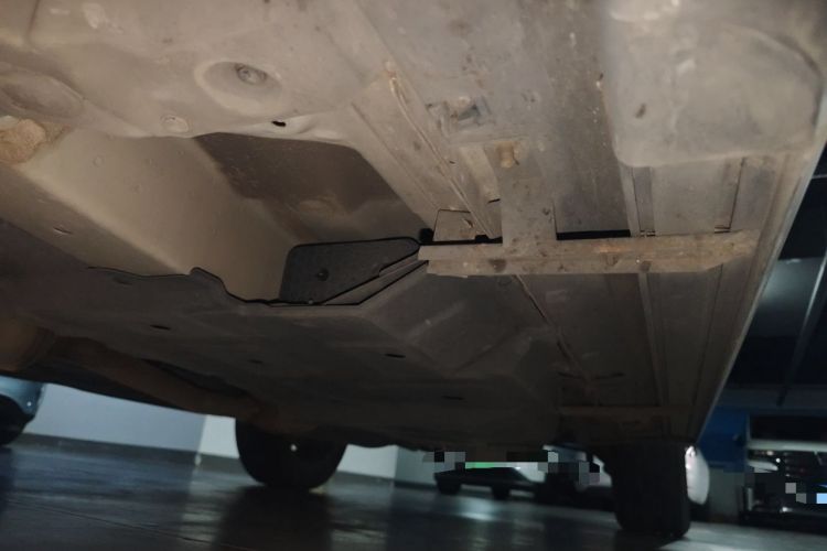 Used CHANGAN CS95 2021 2.0T Two-Wheel Drive Luxury Version Chassis Front Left